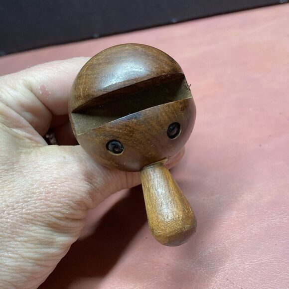 Handmade Nose Shaped Wooden Eyeglass Spectacle Display Stand Holder - Picture 8 of 9